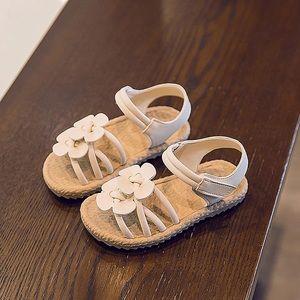 Shein toddler, beige bow sandals, size 25